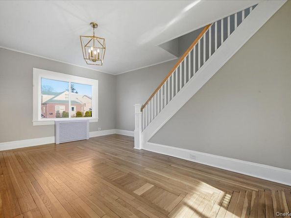 160 Argyle Avenue, Uniondale NY 11553