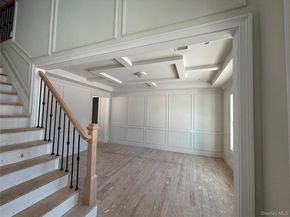 348 Fairway Drive, Franklin Square NY 11010