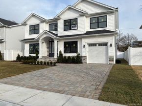 348 Fairway Drive, Franklin Square NY 11010