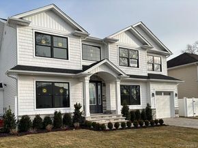 348 Fairway Drive, Franklin Square NY 11010