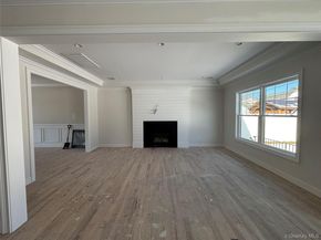 348 Fairway Drive, Franklin Square NY 11010