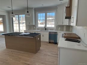 348 Fairway Drive, Franklin Square NY 11010