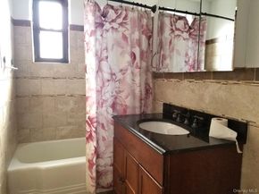 91-10 32nd Avenue E306, East Elmhurst NY 11369