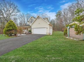 22 Wright Road, Manorville NY 11949