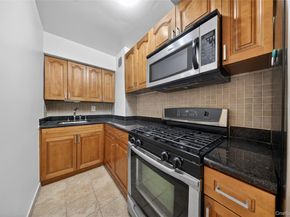66-10 Thornton Place 4C, Rego Park NY 11374