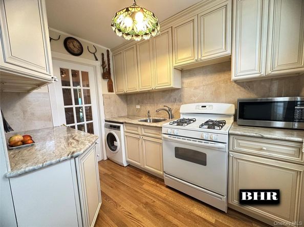 2048 E 58th Street 130F, Brooklyn NY 11234