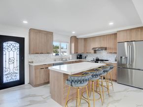 8 Autumn Lane, Hicksville NY 11801