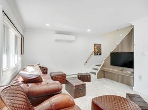 8 Autumn Lane, Hicksville NY 11801