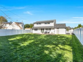 8 Autumn Lane, Hicksville NY 11801