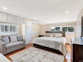 8 Autumn Lane, Hicksville NY 11801