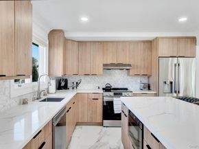 8 Autumn Lane, Hicksville NY 11801