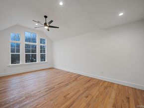 39 Locust Avenue S, Medford NY 11763