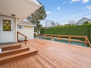 50 Netto Lane, Plainview NY 11803