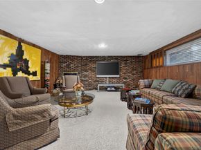 50 Netto Lane, Plainview NY 11803