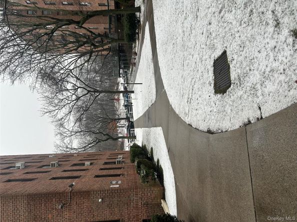 83-85 Woodhaven Boulevard 3M, Woodhaven NY 11421