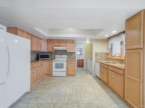 139 Tarpon Avenue, Medford NY 11763