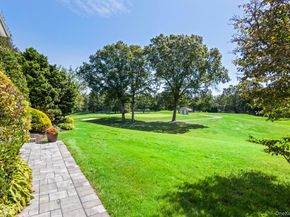 77 The Woods, Commack NY 11725