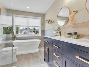 10 Shady View Crossing, Manorville NY 11949