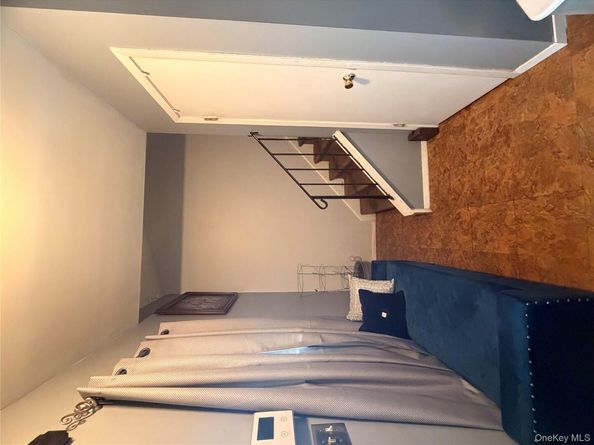 2712 Schleigel Boulevard, Amityville NY 11701