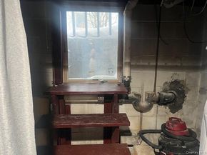 330 florida Avenue, Copiague NY 11726