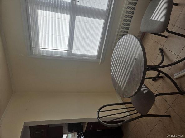 221-20 137th Avenue, Springfield Gardens NY 11413