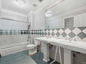 21 Astor Avenue, Saint James NY 11780