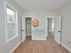 762 E 221st Street, Bronx NY 10467