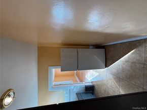 822 E 215th Street, Bronx NY 10467