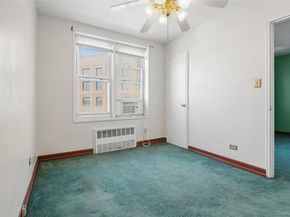 7510 Yellowstone Boulevard 5L, Rego Park NY 11374