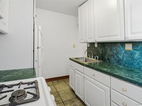 7510 Yellowstone Boulevard 5L, Rego Park NY 11374