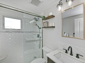 40 Knoll Lane, Levittown NY 11756