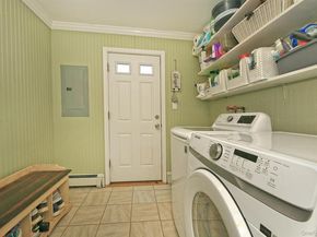 40 Knoll Lane, Levittown NY 11756