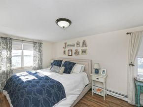 40 Knoll Lane, Levittown NY 11756