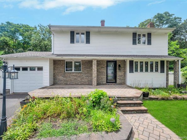 8 Brenner Road, Coram NY 11727
