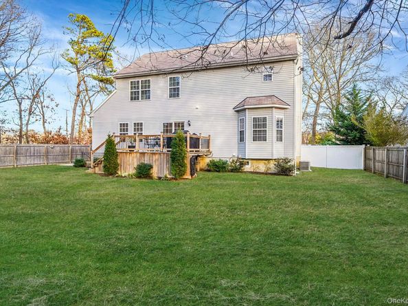 194 Oxhead Road, Centereach NY 11720