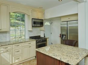 7 Avondale Road, Yonkers NY 10710