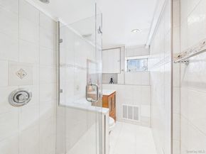 7 Avondale Road, Yonkers NY 10710