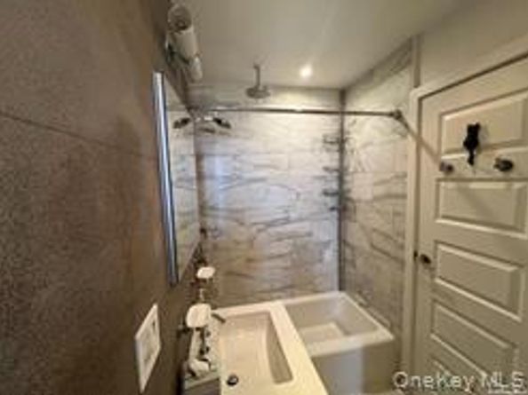 102-12 65th Avenue 43C, Forest Hills NY 11375