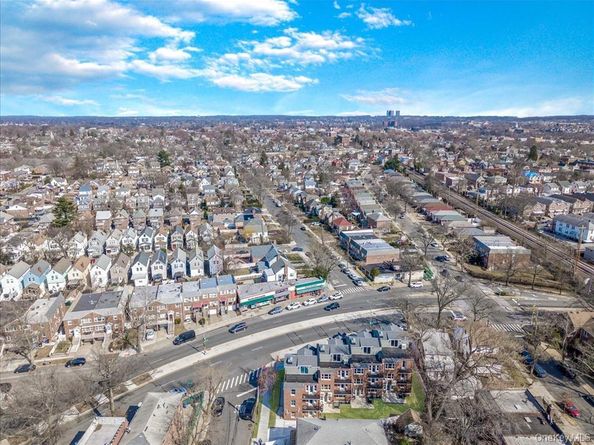 37-08 Francis Lewis Boulevard, Bayside NY 11361