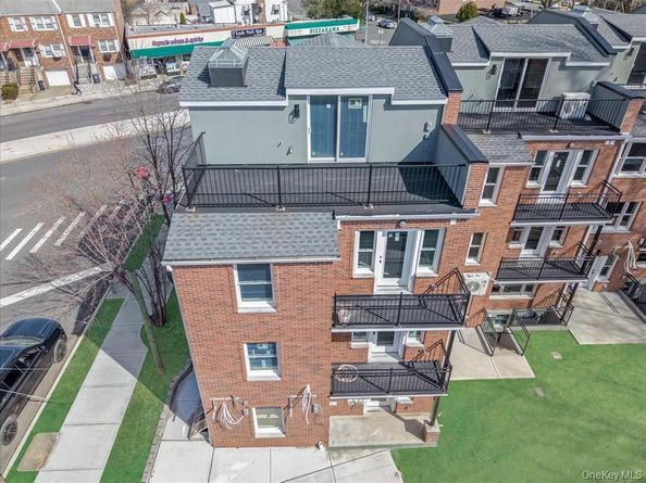 37-08 Francis Lewis Boulevard, Bayside NY 11361
