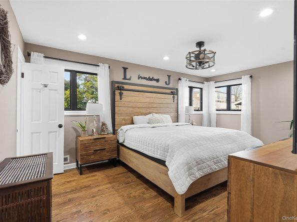 76 Kensington Oval, New Rochelle NY 10805