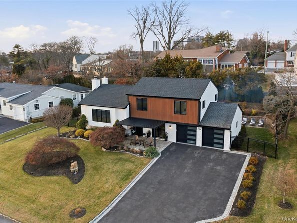 76 Kensington Oval, New Rochelle NY 10805