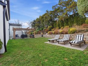 76 Kensington Oval, New Rochelle NY 10805