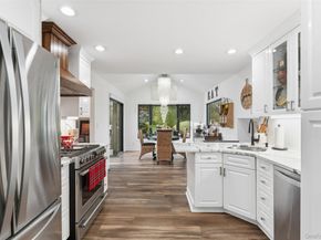 76 Kensington Oval, New Rochelle NY 10805