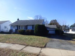 35 Gardner Avenue, Hicksville NY 11801