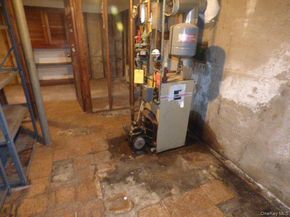 35 Gardner Avenue, Hicksville NY 11801