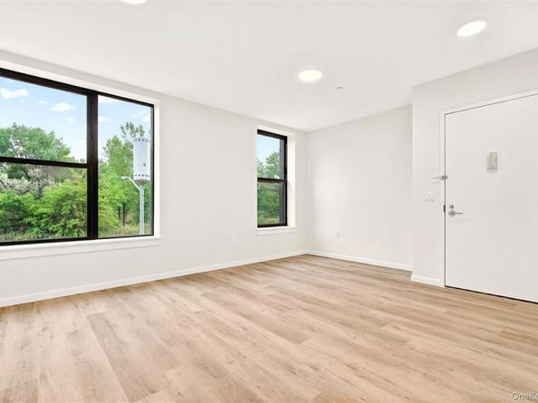 1731 Lacombe Avenue 1B, Bronx NY 10473