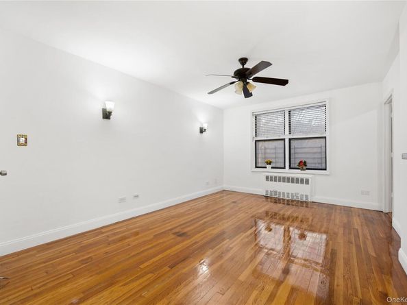 140-10 84th Drive 1B, Briarwood NY 11435