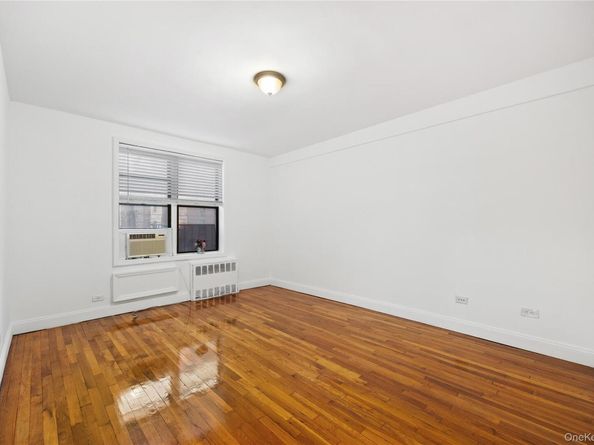 140-10 84th Drive 1B, Briarwood NY 11435