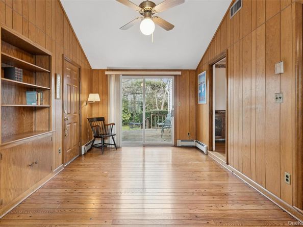 23 Saint Pauls Place, Garden City NY 11530